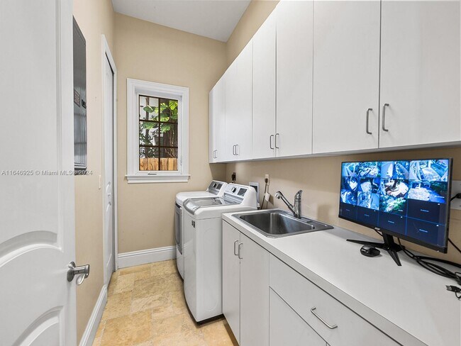 Foto del edificio - 7277 SW 53rd Ct