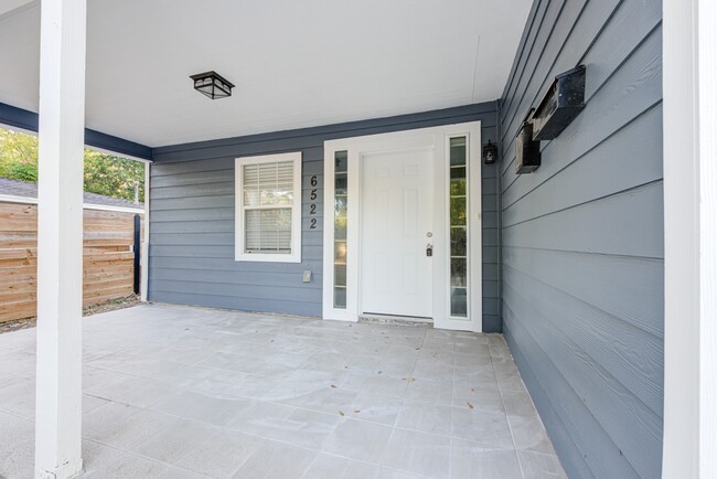 Foto del edificio - 6522 Linden St