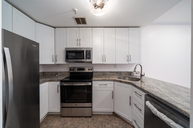 Foto del edificio - 230 Monroe St