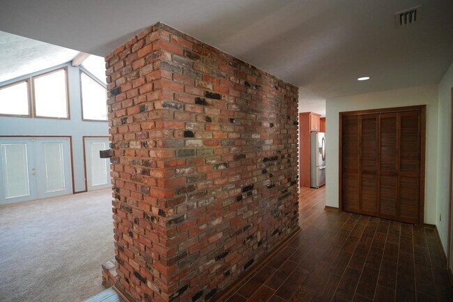 Foto del edificio - 1309 Domingo Dr
