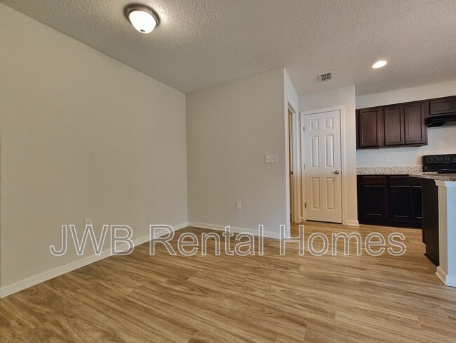 Building Photo - 3880 Bolt Ave