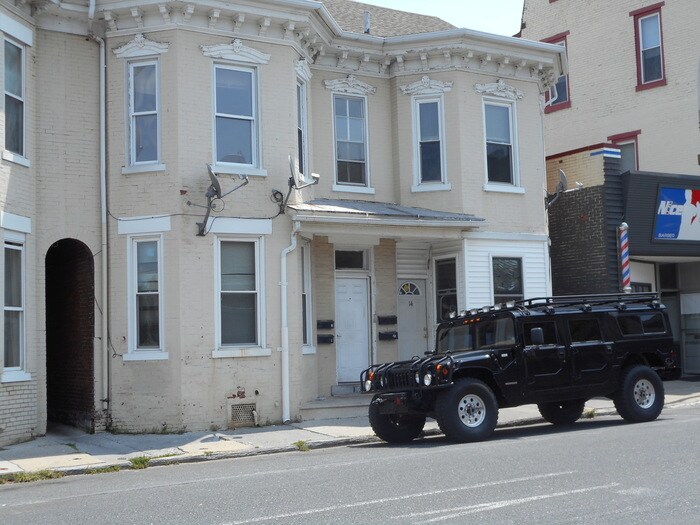 Primary Photo - 16 N 7th St