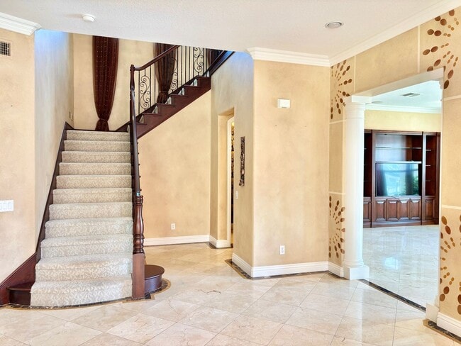 Building Photo - 1702 Aleutian Way