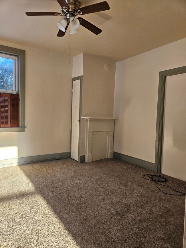 Foto del edificio - 3 br, 1 bath House - 6767 CLUB FARM ROAD