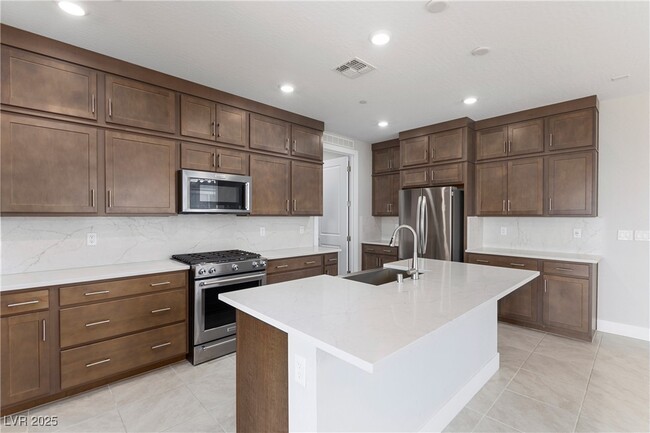 Building Photo - 52 Stone Blf Ln