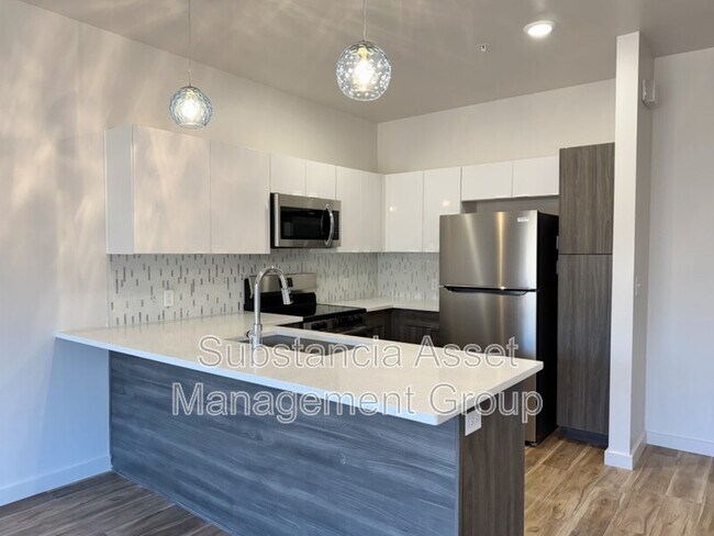 Foto del edificio - 1665 Midtown Pl
