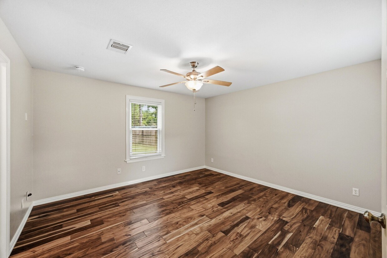 Building Photo - 3602 Sweet Gum