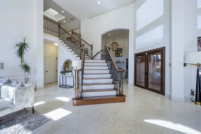 Foto del edificio - 5913 Hempstead Dr