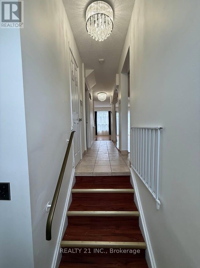 Building Photo - 22 Eaglestone Rd