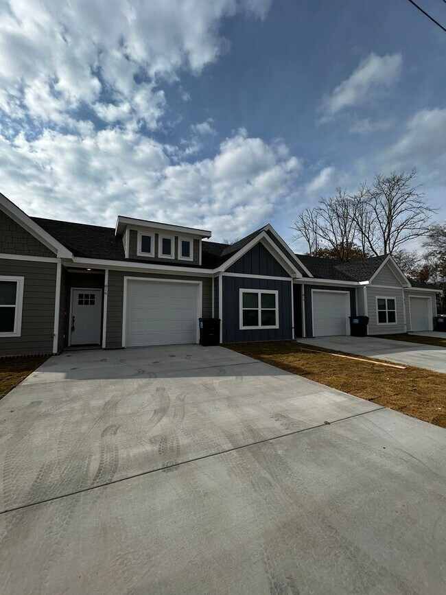 Photo - BRAND NEW Charming 2 Bed, 2 Bath, 1 Car Ga... Townhome