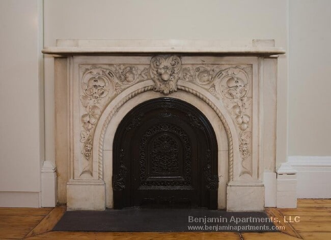 Building Photo - 658 Massachusetts Ave