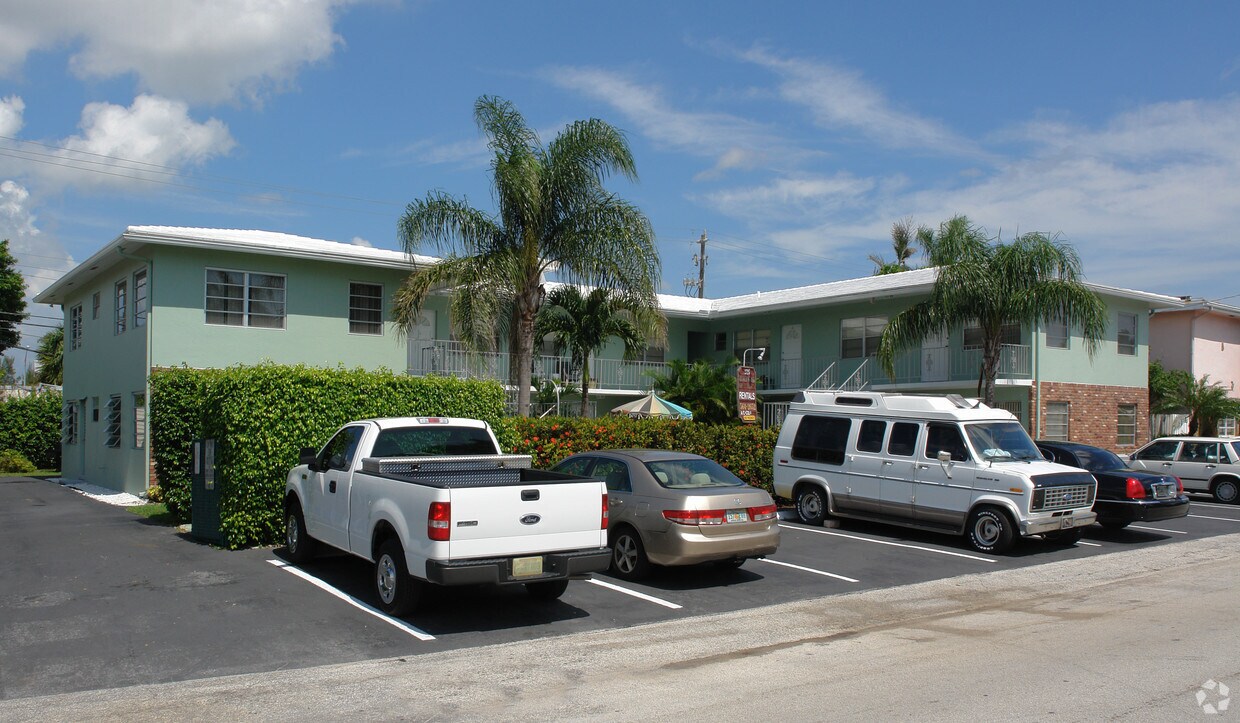 River Wood Apartments Apartments in Fort Lauderdale, FL