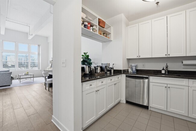 Building Photo - 1500 Washington St