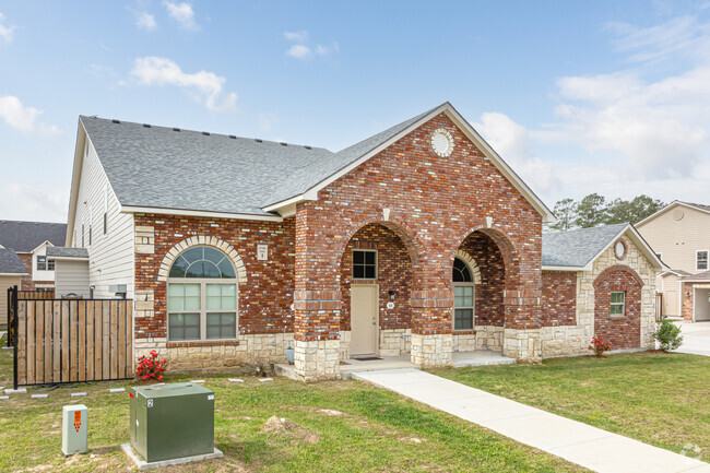 Foto del edificio - Timber Creek Townhomes