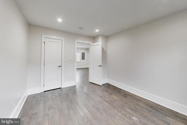 Foto del edificio - 5031 H St SE