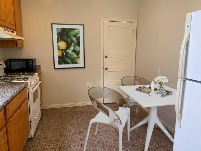 Building Photo - 1 bedroom in San Francisco CA 94110