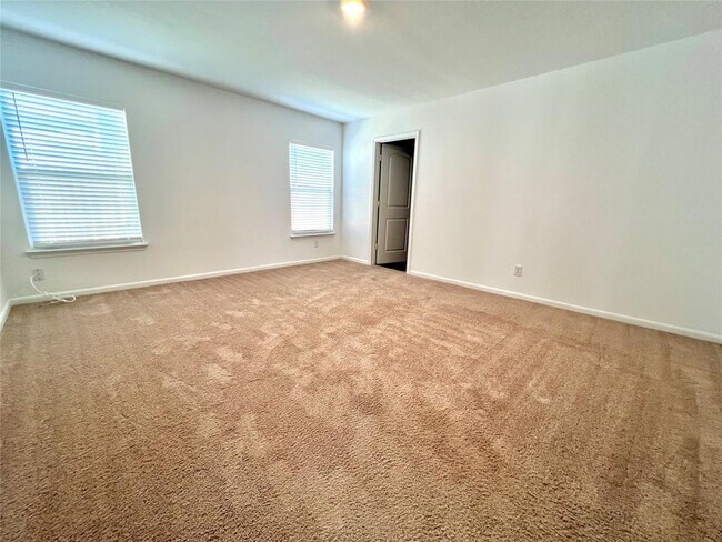 Foto del edificio - 4130 Trail de Paris