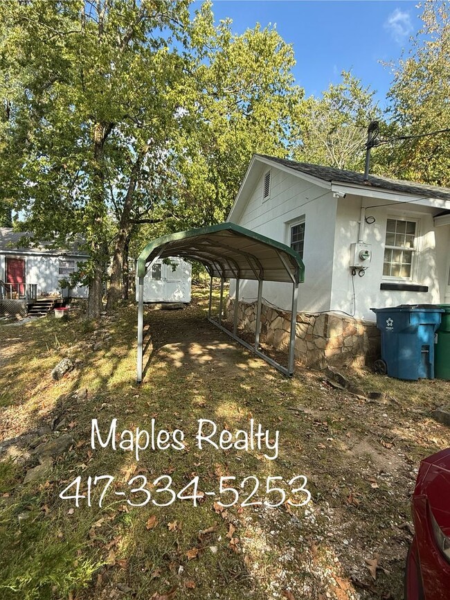 Building Photo - Single Bedroom Home in Rockaway Beach