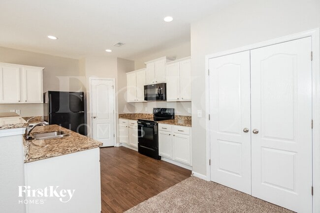 Foto del edificio - 6303 Paw Village Rd