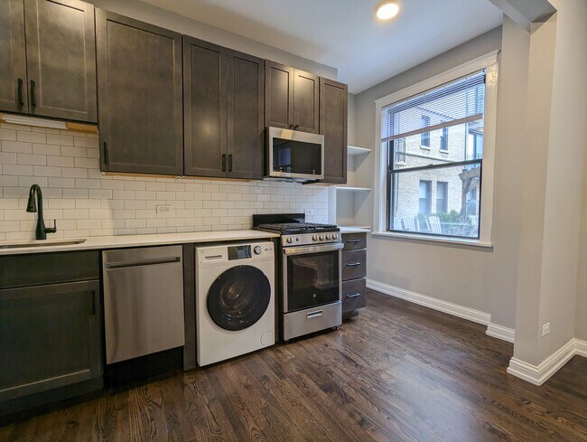 Foto del edificio - 4220 N Sheridan Rd