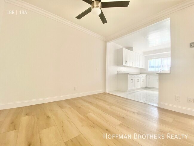 Foto del edificio - 12410 Chandler Blvd