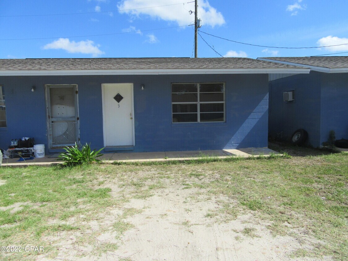 Primary Photo - 116 N Hwy 22 A