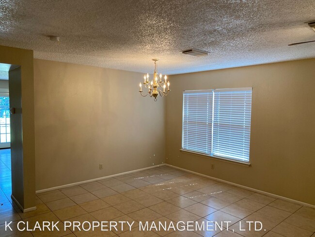 Building Photo - 4 br, 2.5 bath House - 8123 MESCAL TRAIL