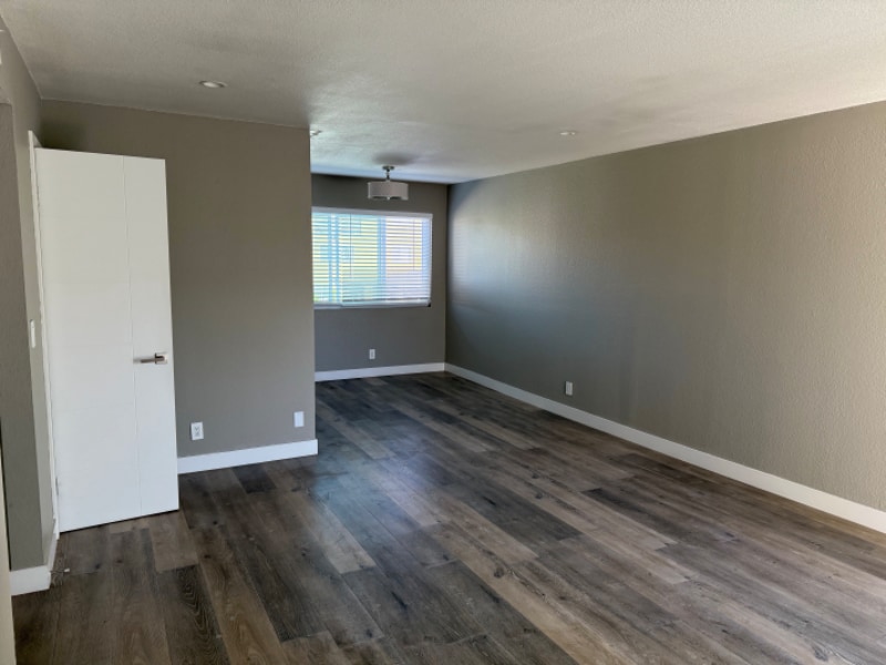 Foto principal - 11040 Hesby St