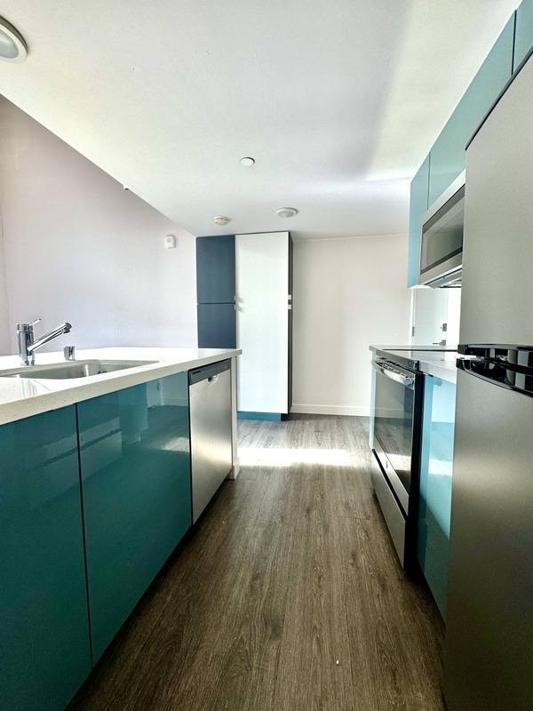 Foto del edificio - 4405 W Point Loma Blvd