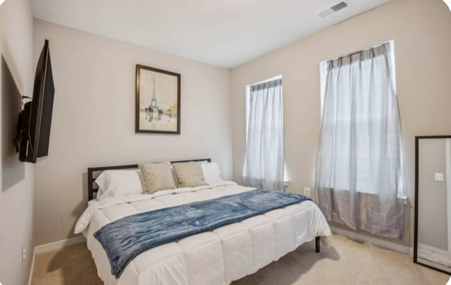 Foto del edificio - 721 Parkside Pl NE