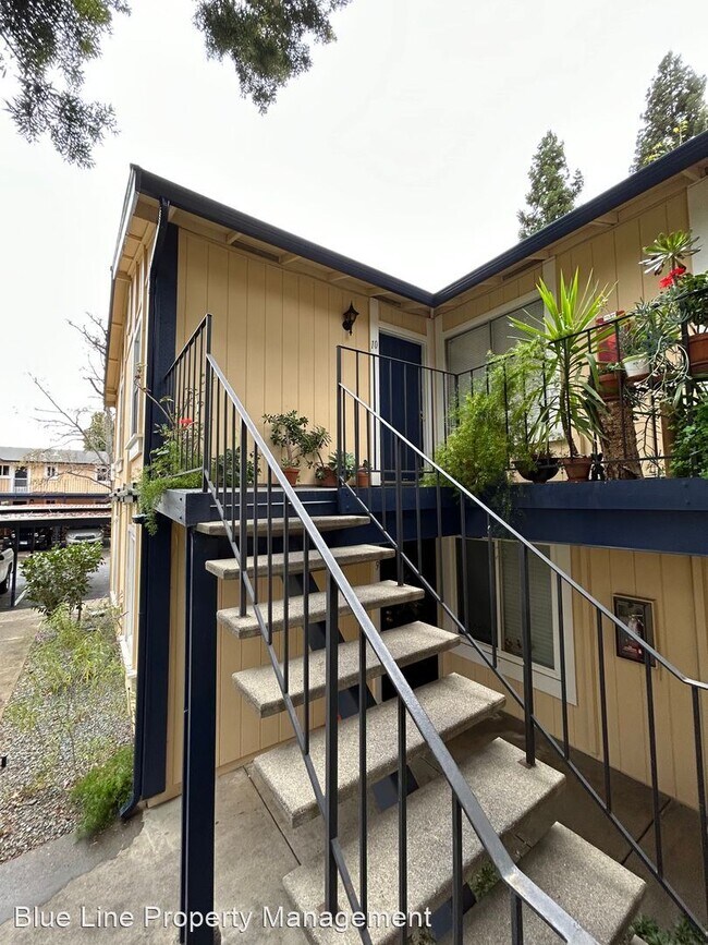 Building Photo - 3 br, 2 bath House - 1520 Schenone Ct #10