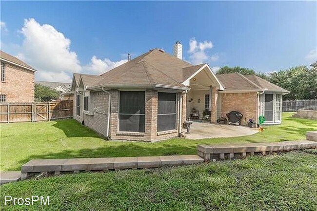 Foto del edificio - 4 br, 2 bath House - 5437 Yellowstone Trl
