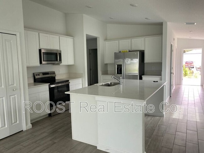 Building Photo - 1668 Colebrook Cir SW