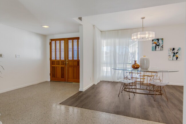 Foto del edificio - 6728 Shenandoah Ave