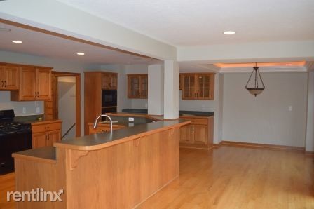 Foto del edificio - 5 br, 2.5 bath House - 7199 Burpee Rd