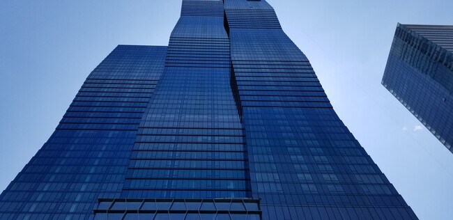 St Regis Building - 363 E Wacker Dr