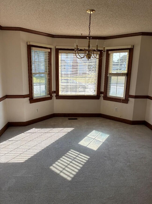 Foto del edificio - 2835 Lancaster Rd NW