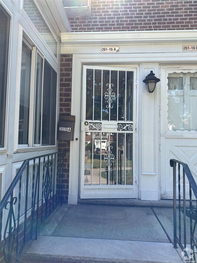 Glen Oaks Village Section 2 Apartments for Rent Queens, NY 9