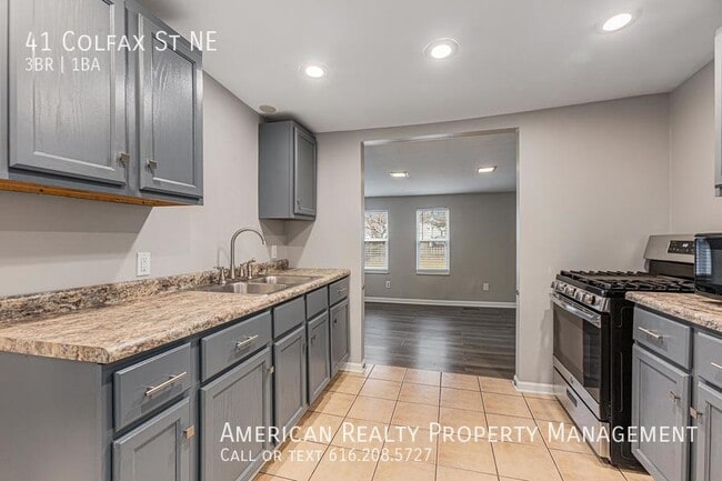 Foto del edificio - 41 Colfax St NE