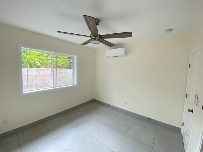 Building Photo - 1337 Hoowali St