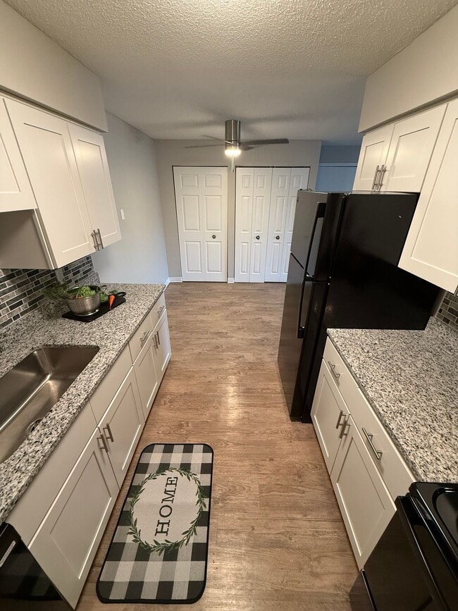 Building Photo - 11903 Esplanade Ct