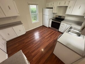 Building Photo - 2315 Hood Ave