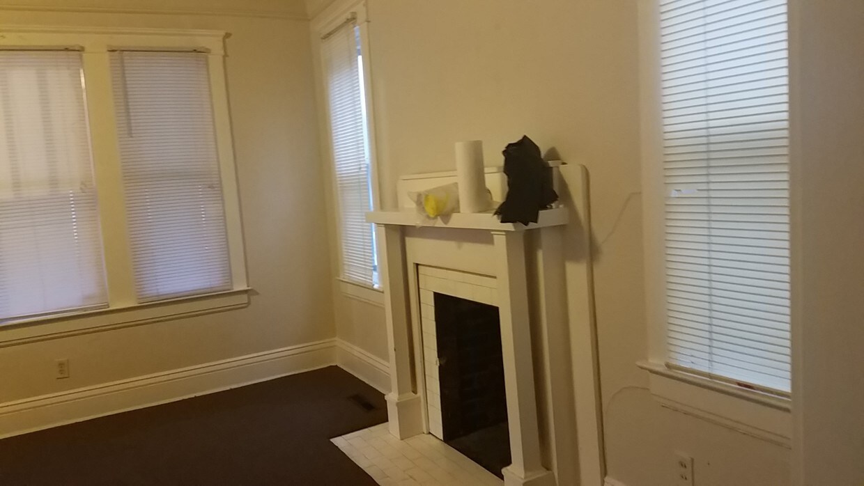Foto del edificio - 408 53rd St SE