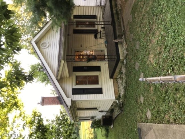 Building Photo - 2 br, 1 bath House - 704 Golfview Dr