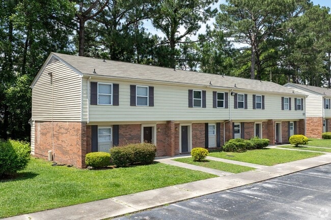 Building Photo - Brynn Marr Village