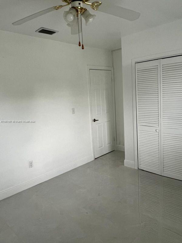 Building Photo - 10020 SW 53rd St