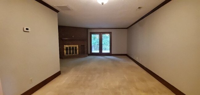 Building Photo - 7407 Newmans Lane.....Avail Early-mid Oct