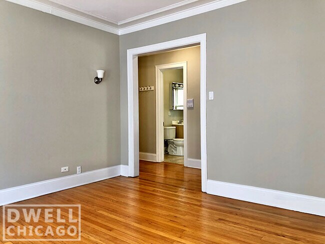 Foto del edificio - 1509 Hinman Ave