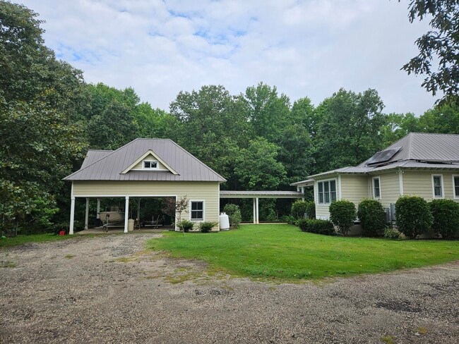 Building Photo - 1290 Tivoli Rd