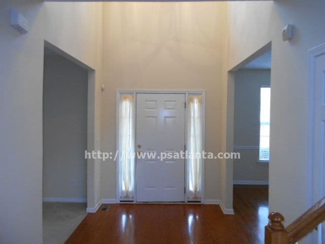 Building Photo - 775 Ambrose Ln
